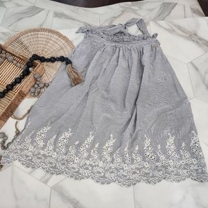 [HYFVE] Women's, CUTEST EVER size large,  midi skirt w/ flowery lace